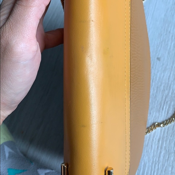 Chloe Drew - Picture 4 of 8